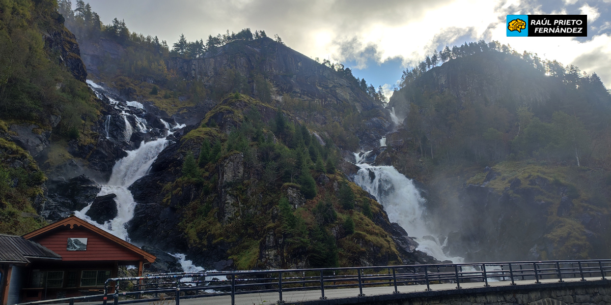 LAS CASCADAS MÁS FAMOSAS EN EL CENTRO Y SUR DE NORUEGA