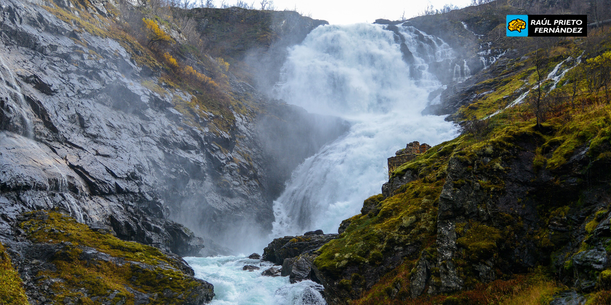 LAS CASCADAS MÁS FAMOSAS EN EL CENTRO Y SUR DE NORUEGA