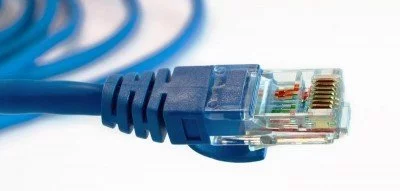 ▷ Cómo cambiar el nombre de una interfaz de red en GNU/Linux Debian